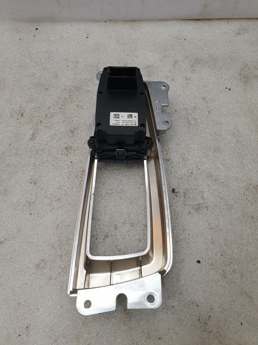 Bmw F10 F11 przełącznik włącznik hamulca ręcznego AUTO HOLD ramka Bmw