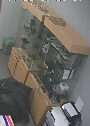 шкаф - вітрина з підсвіткою