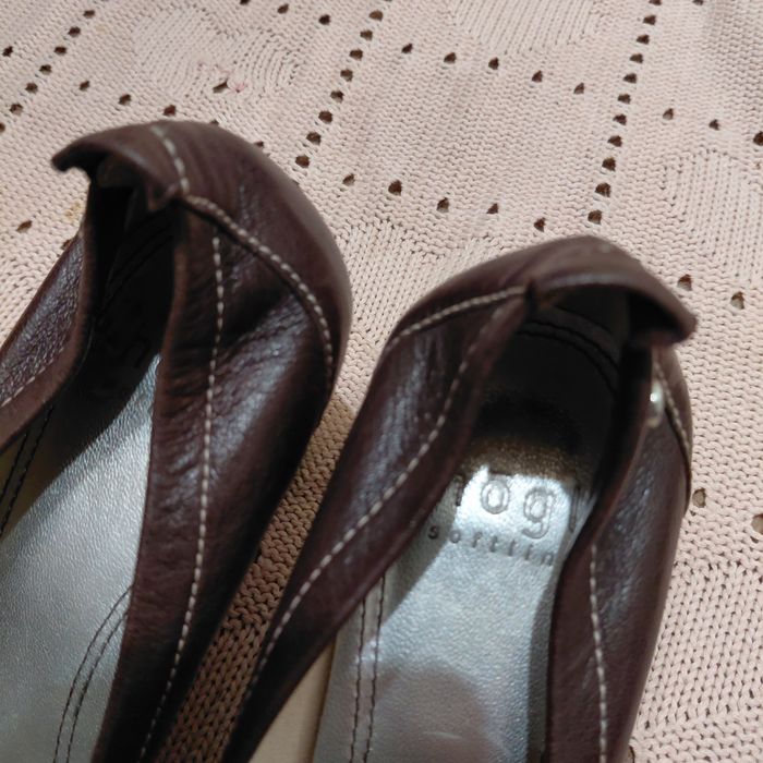 Hōgl czółenka buty na obcasie 39.5