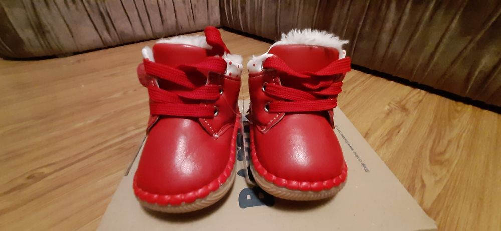 Ботіночки червоні
