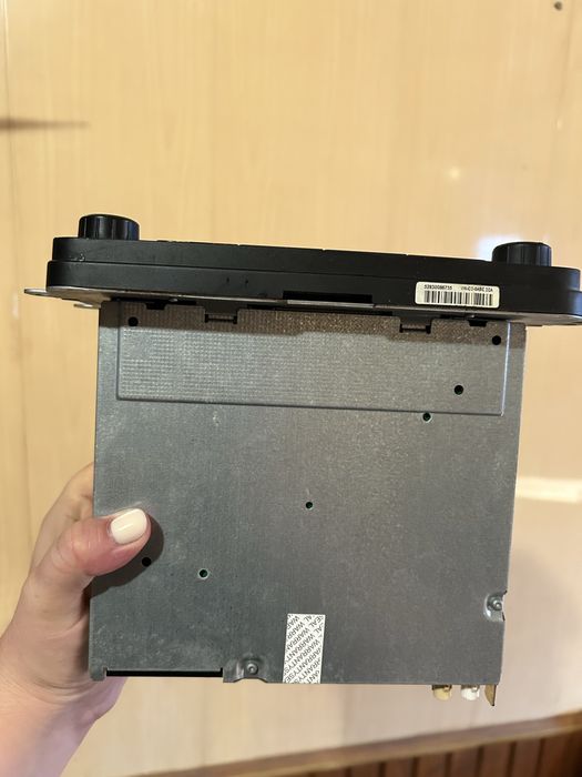 Магнитола от VW GOLF mk5