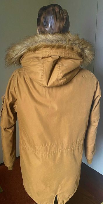 Casaco/Parka com capuz com pelo