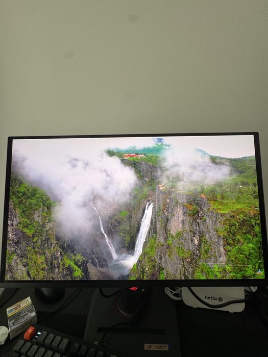 ASUS ROG Strix XG27ACDNG 26.5 qd-oled