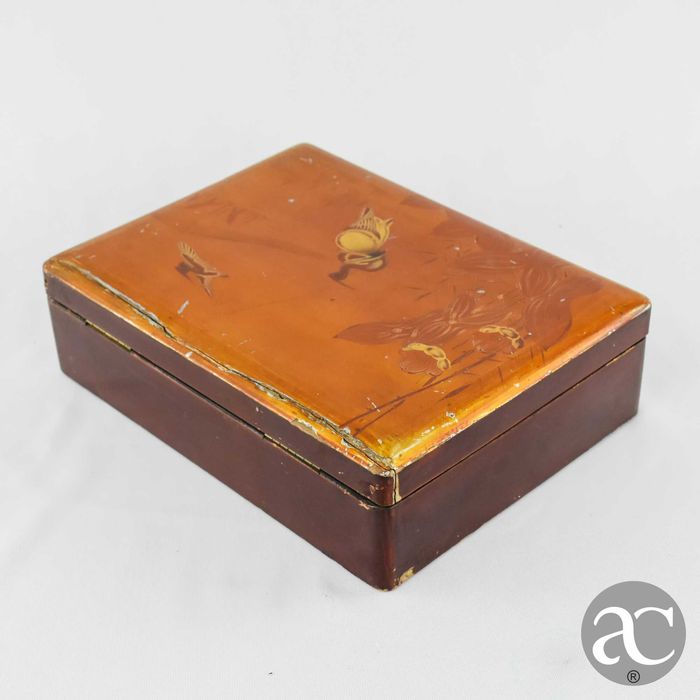 Caixa de jogos em Laca Japonesa, finais do séc. XIX