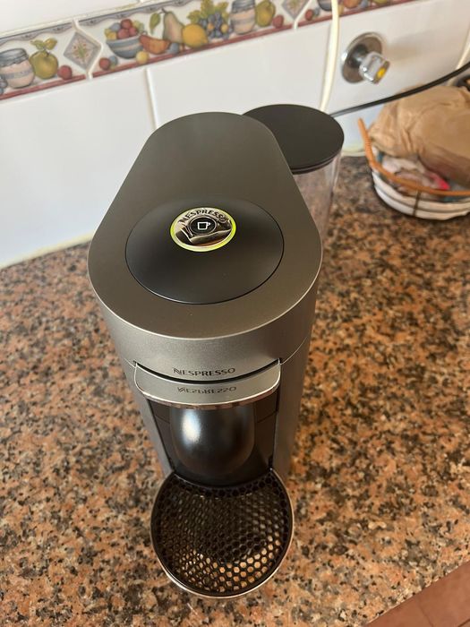 Nespresso VertuoPlus Deluxe -Prata