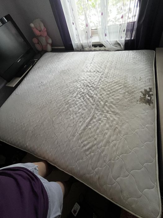 Матрас Dusseldorf 200*180 с кроватью 210*190