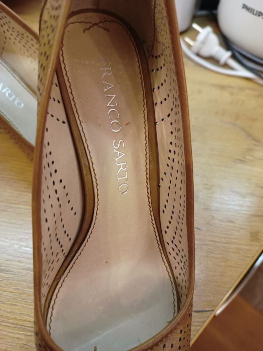 Buty na koturnie Franco Sarto 37