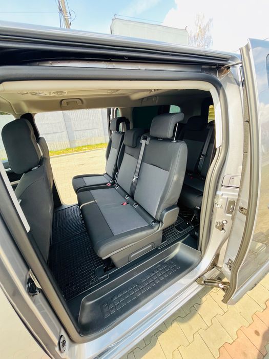 Wynajmę Bus 9 osobowy Zafira Life EXTRA long