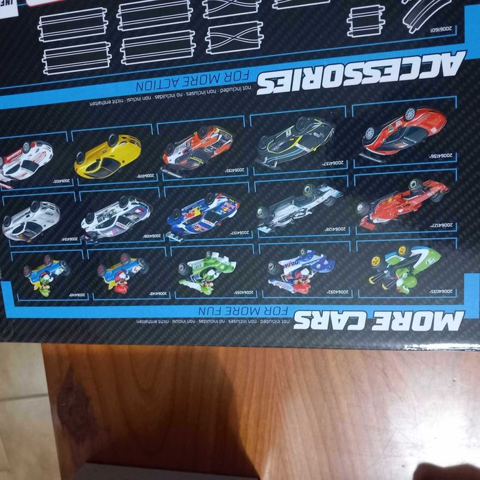 Carrera GO Pista de F1 4,3 mts Vestappen vs Hamilton NOVO com 20% desc