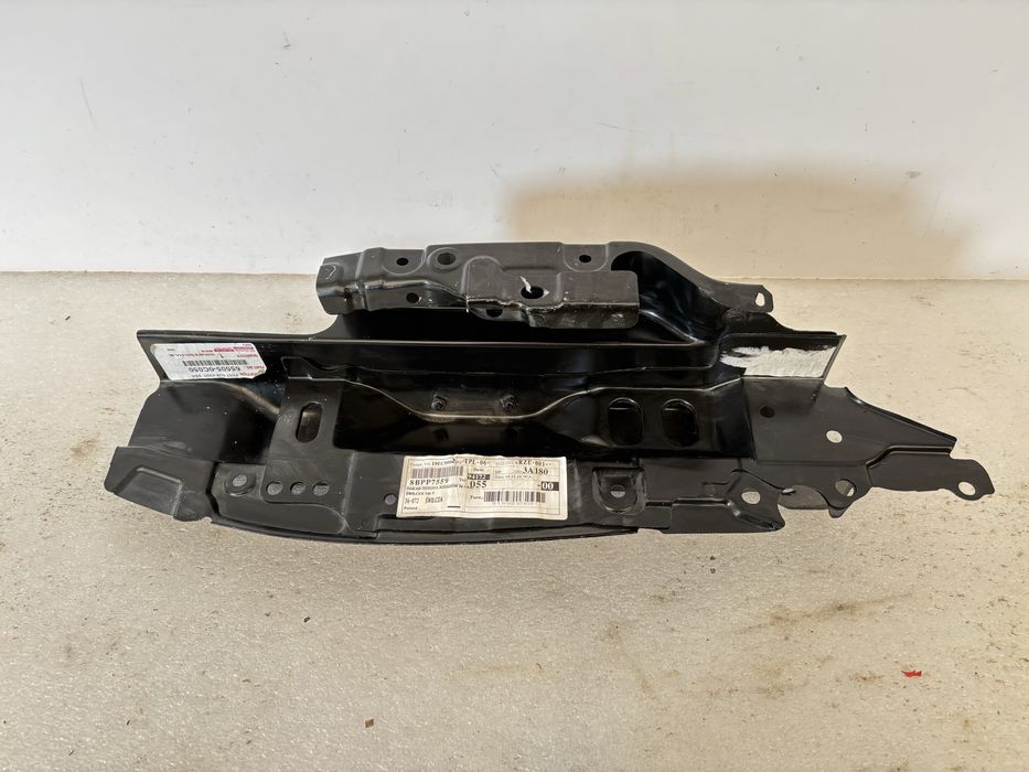 Toyota Tundra wspornik fartuch wzmocnienie