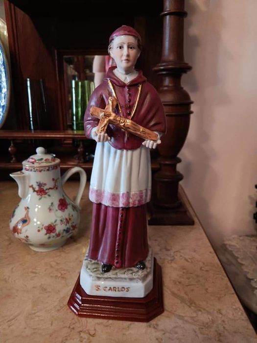 Imagem em biscuit de São Carlos