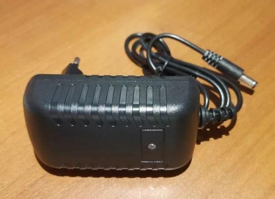 Зарядное устройство 8.4V 12.6V 16.8V 21V 25.2V 29.4V для Li-ion LiFePO