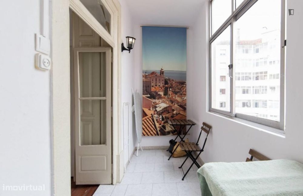 Quarto - localizado em Saldanha Lisbon