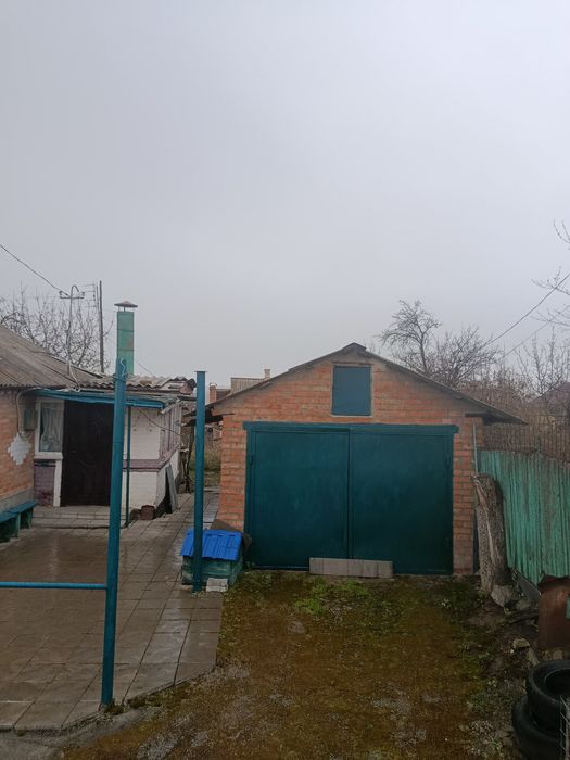 Окремий будинок+ 8 соток,ближні Бучми, терміново