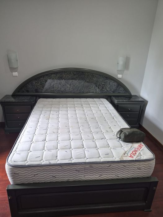 Quarto  de casal em bom estado