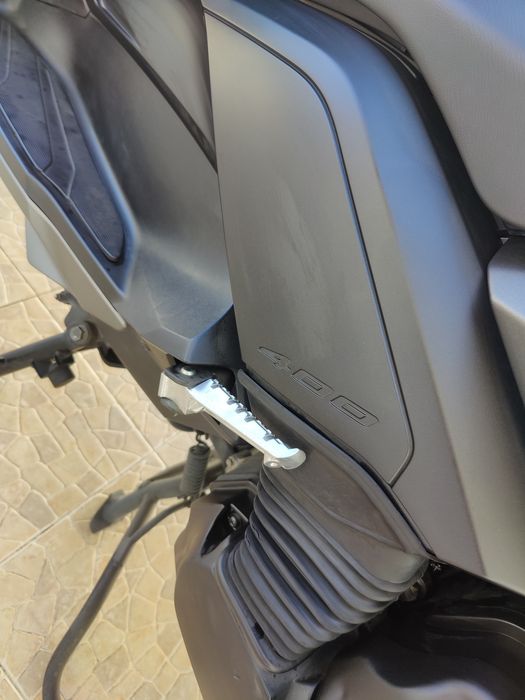 Yamaha Xmax - 400 (imaculada)