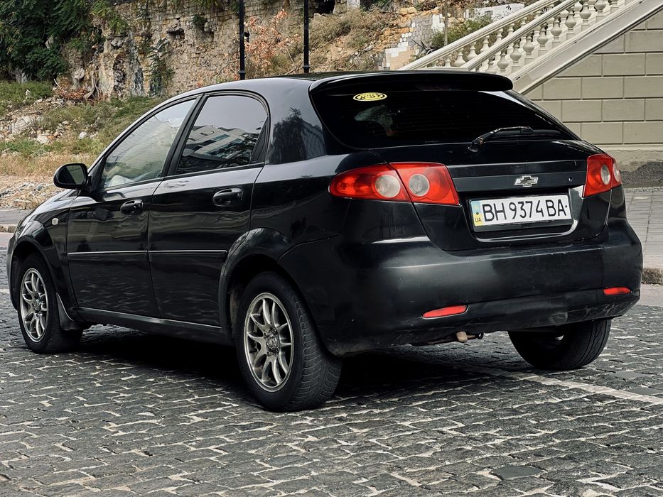 Продам Chevrolet Lacetti 2005 год 1.6 Бензин Механика