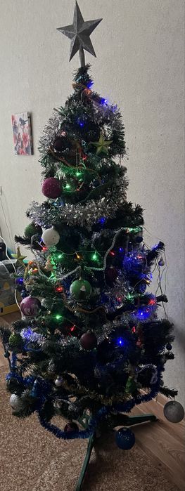 Ялинка штучна 1,60 м. на підстаці