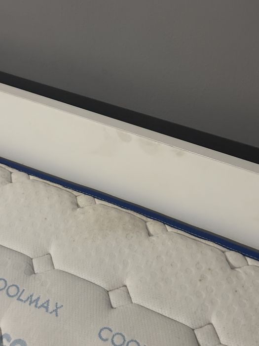 Cama com colchao 140x190