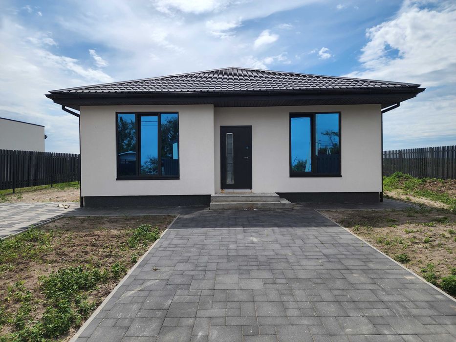 Вітаю. Продам будинок. Забудовник. Телефонуйте.