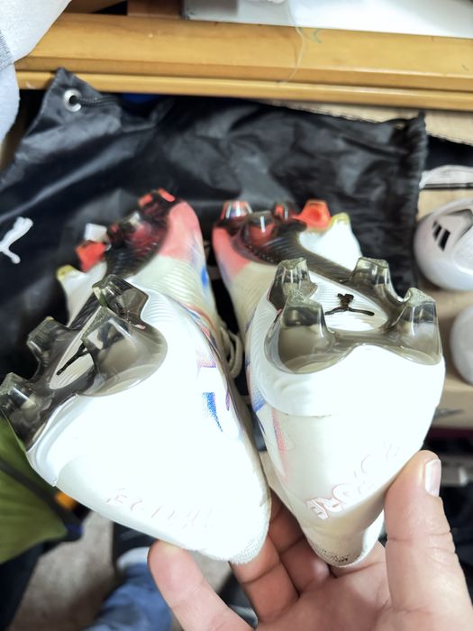 Chuteiras 42.5  com 4 horas de uso