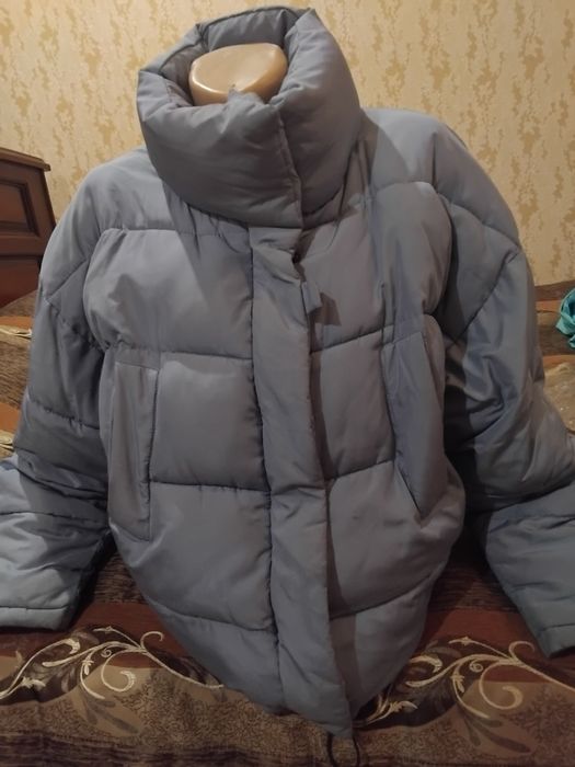 Куртка оверсайз, женская, ну очень классная.