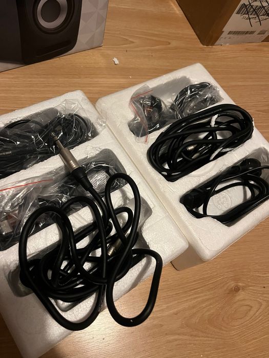 Colunas Tannoy Reveal 402 (par)