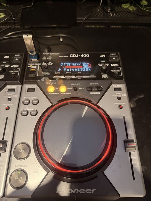 Par de Leitores Pioneer CDJ-400 - Estado Impecável / Excelente Conservação