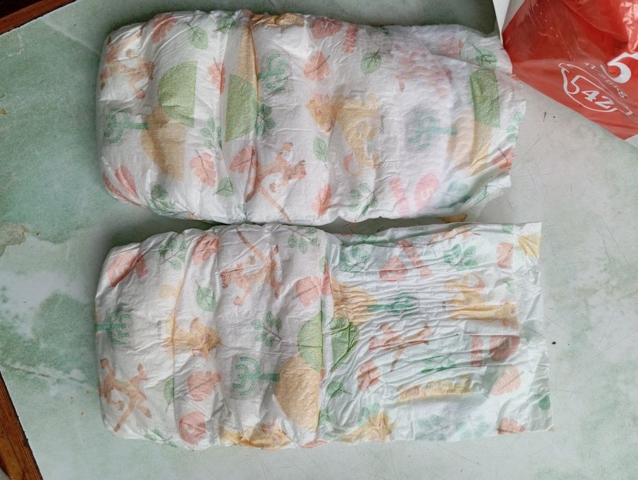 Дитячі памперси Huggies classic  5 11-25кг