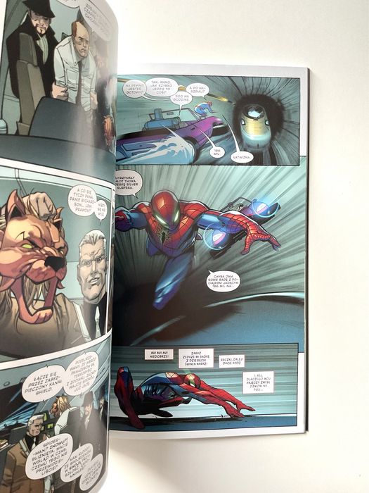 Komiks Amazing Spider-man: Mroczne królestwo tom 2