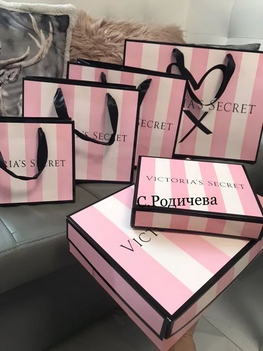 РОЗПРОДАЖ! Подарункові коробкиVictoria’s Secret Вікторія Сікрет)