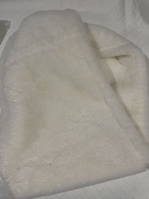 Cachecol branco novo