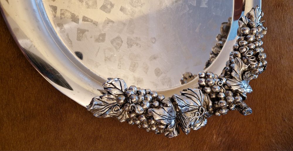 Patera posrebrzana duża z ozdobą