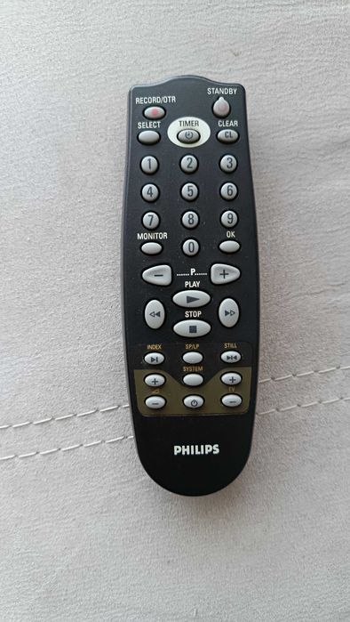 Leitores VHS com avaria Philips VR 675 de 6 cabeças stereo nicam e Sharp a 50 eur e 25 eur