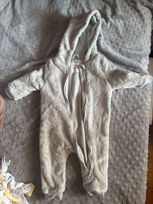 Плюшевий дитячий комбінезон-чоловічок з капюшоном, унісек