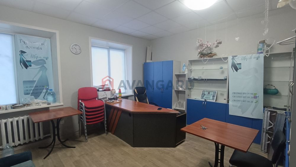 Продаж 4-х кімн. квартири сталінки, р-н Металургів.