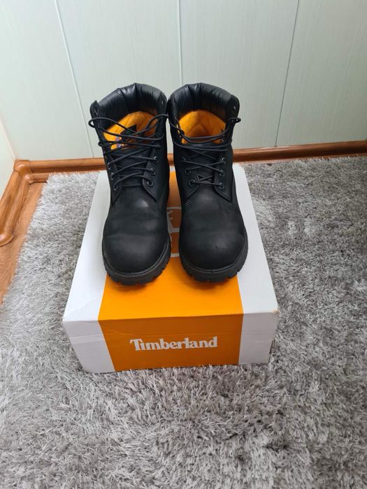 Продам взуття чоловіче в ідеальному стані