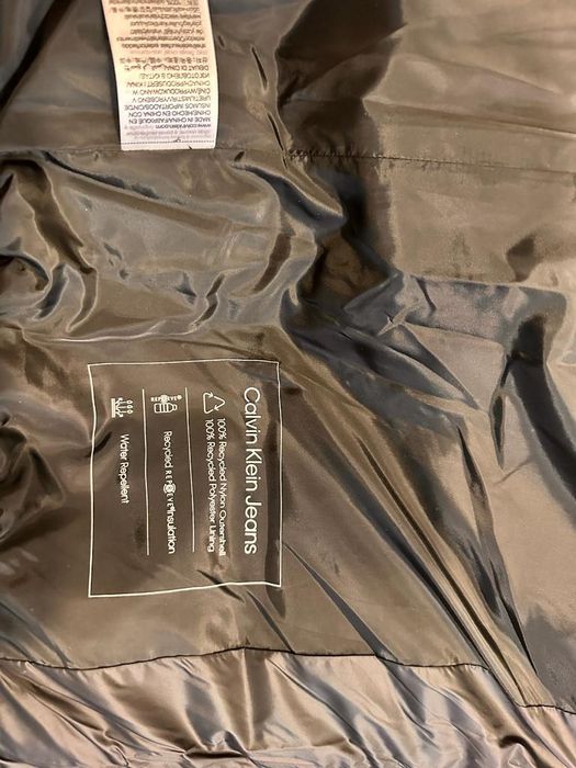 Casacos Calvin Klein. /M/ /L/. 150euros. Leiria