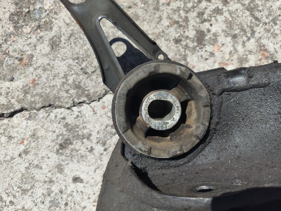 Подрамник Ауди А6С5 2.5 тди МКПП