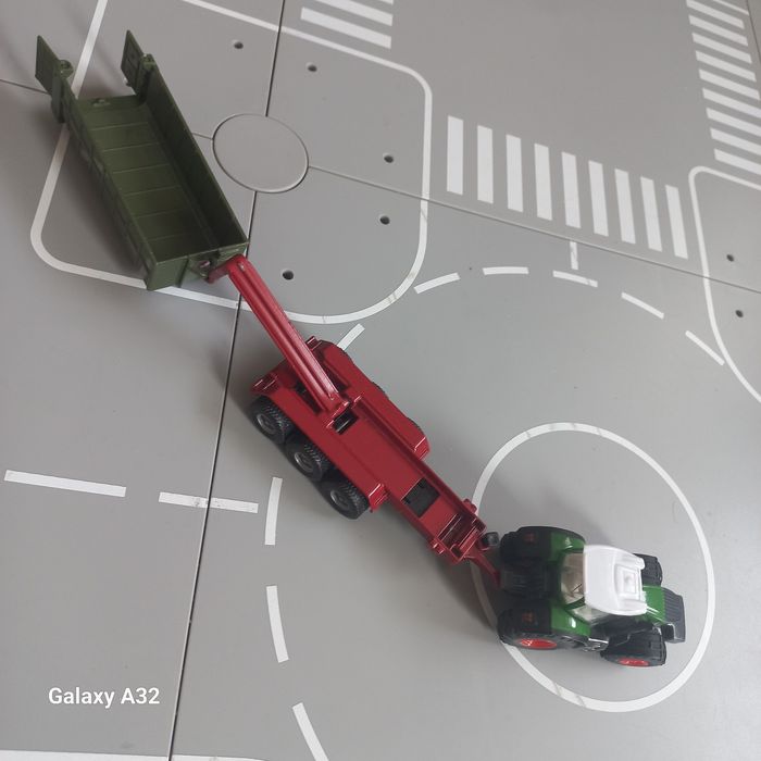 Siku   traktory maszyny rolnicze Cena dot snopowiazalkai claas