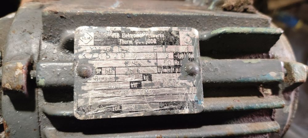 Продам  різні електродвигуни  0.8, 0.45, 2.2, 2.2, 0.125, 5.5