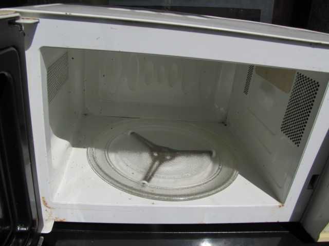 Kuchenka mikrofalowa mikrofalówka 1000W LG 18L