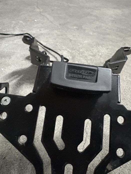 Puig suporte matricula cbr650r cb650r
