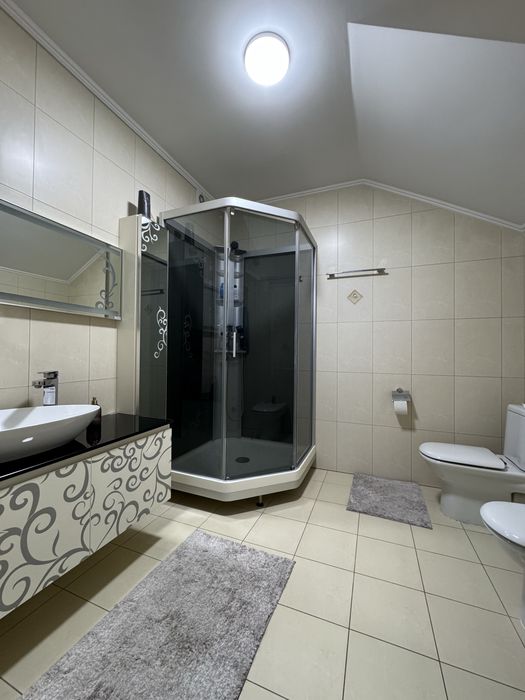 Здається будинок