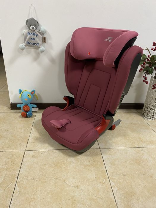 Автокрісло Britax Römer KIDFIX2 R Група 2/3 (15-36кг) бустер