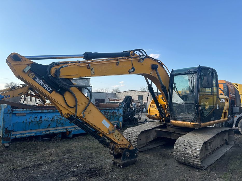 Екскаватор jcb js130