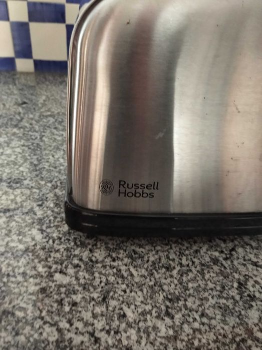 Torradeira Russel Hobbs