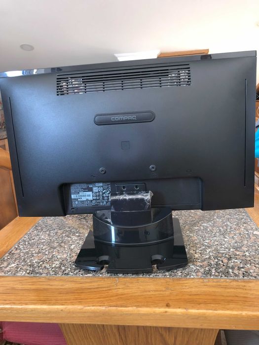 Monitor marca Compact