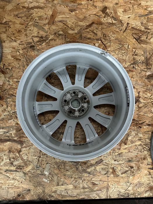 Диски5/114.3 R19 ET50  цо(діа)67.1 титани диски Mazda