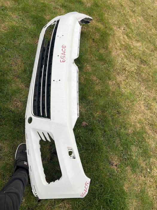 Бампер передній touareg nf